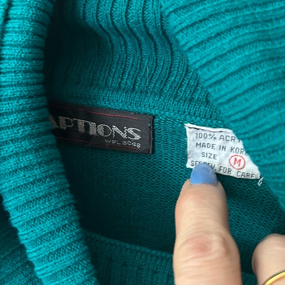 Women’s vintage turtleneck sweater - Picture 3 of 3